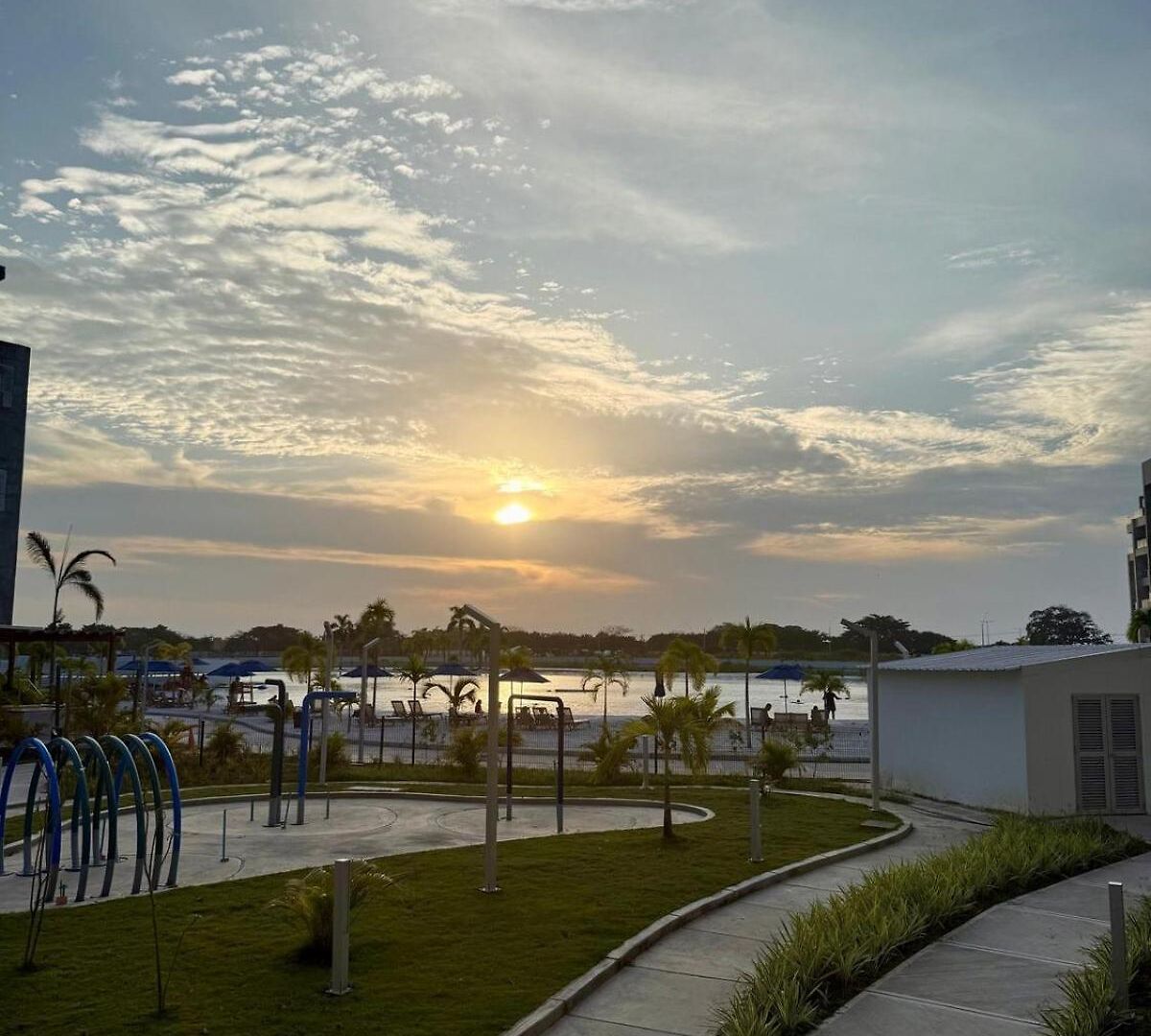 2br 2ba Baia Kristal Crystal Lagoon Cartagena