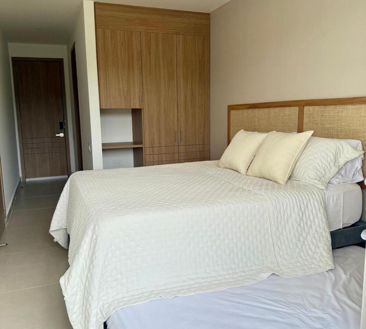 2br 2ba Baia Kristal Crystal Lagoon *